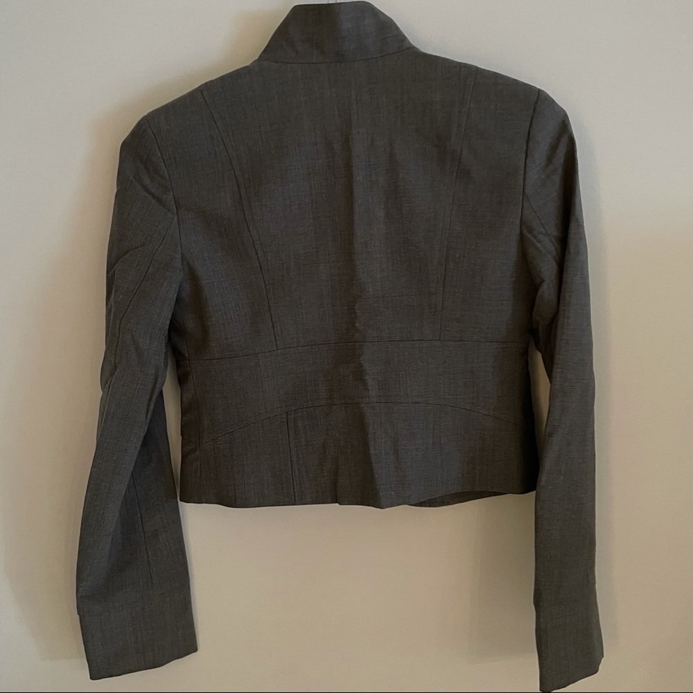 Theory cropped blazer with buttons - Picture 5 of 6